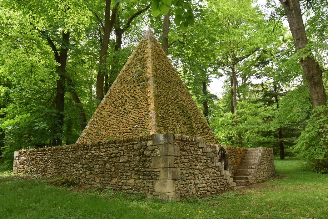 pyramide-glacière