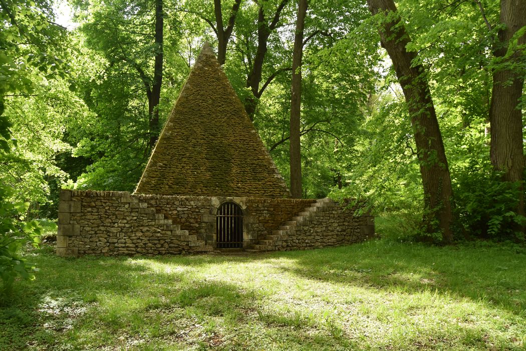 pyramide-glacière