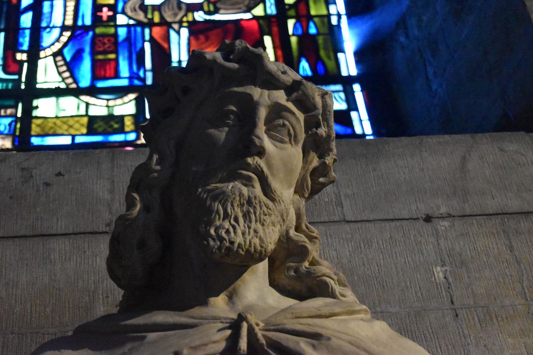 statue : Christ aux liens, détail