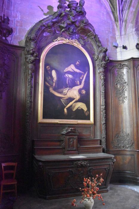 lambris de revêtement d’une chapelle latérale, vue partielle
