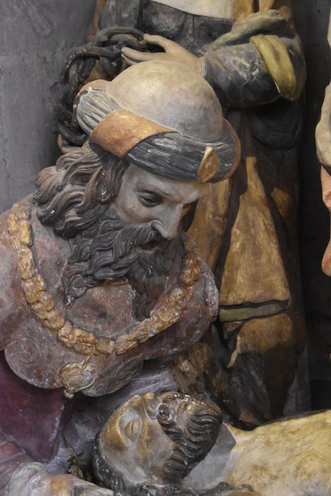 groupe sculpté : Mise au tombeau (la), vue partielle