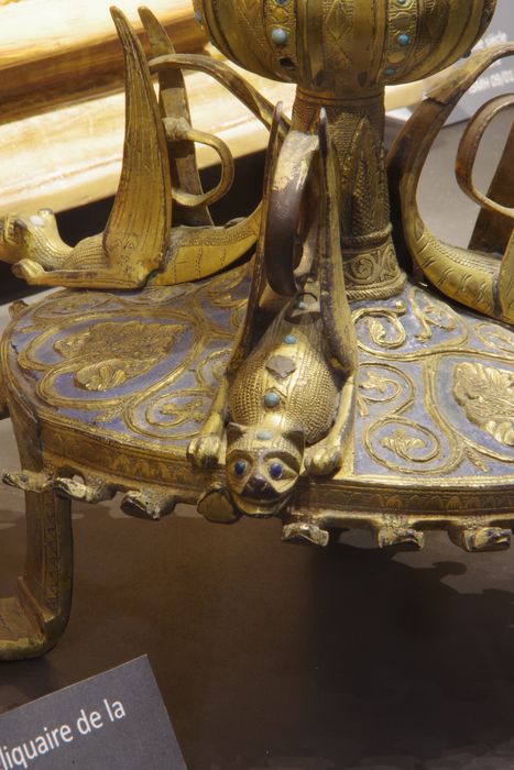 statue-reliquaire de la Vraie Croix : diacre dit saint Étienne de Muret, détail