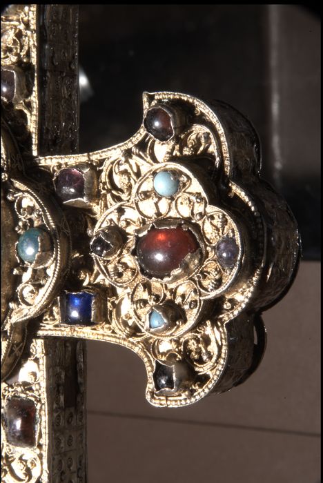 croix-reliquaire, détail