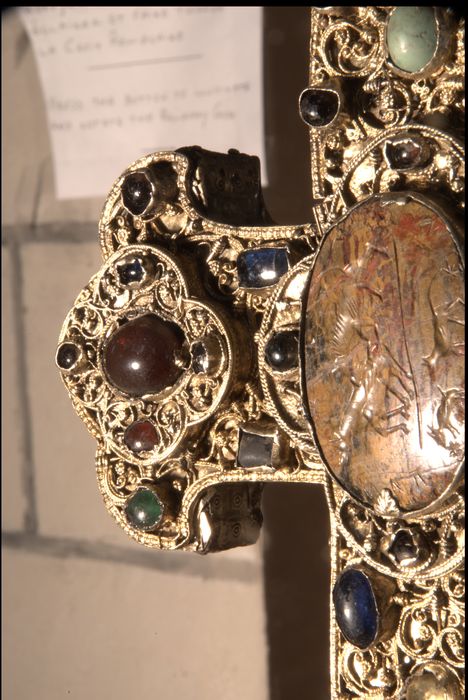 croix-reliquaire, détail
