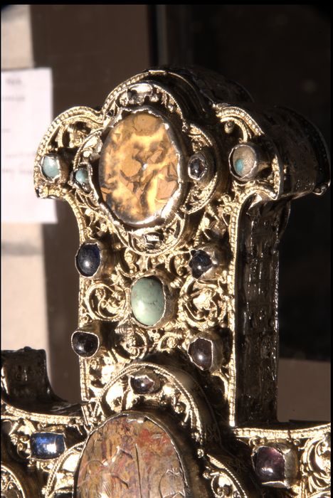 croix-reliquaire, détail