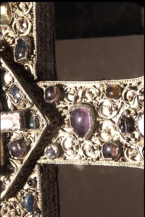 croix-reliquaire, détail
