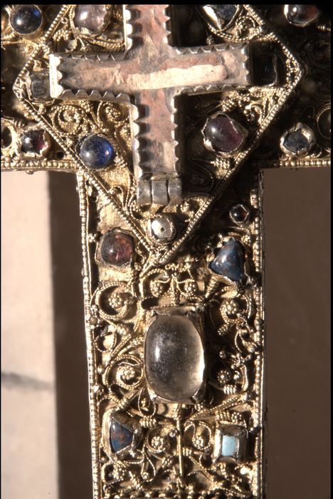 croix-reliquaire, détail