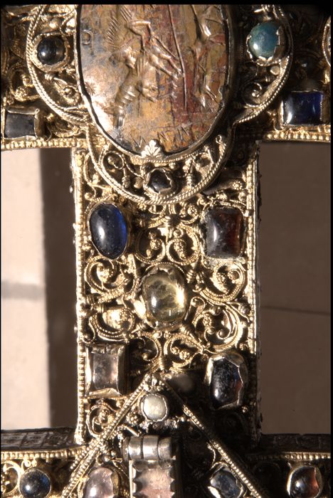 croix-reliquaire, détail