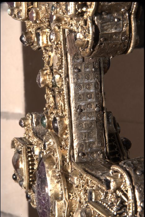 croix-reliquaire, détail