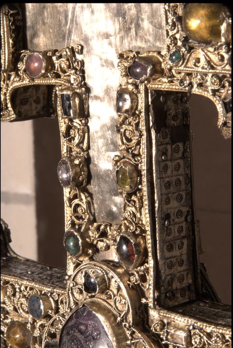 croix-reliquaire, détail