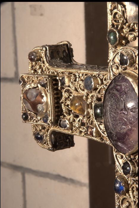 croix-reliquaire, détail