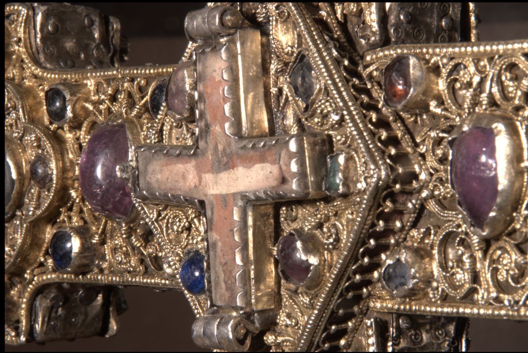 croix-reliquaire, détail
