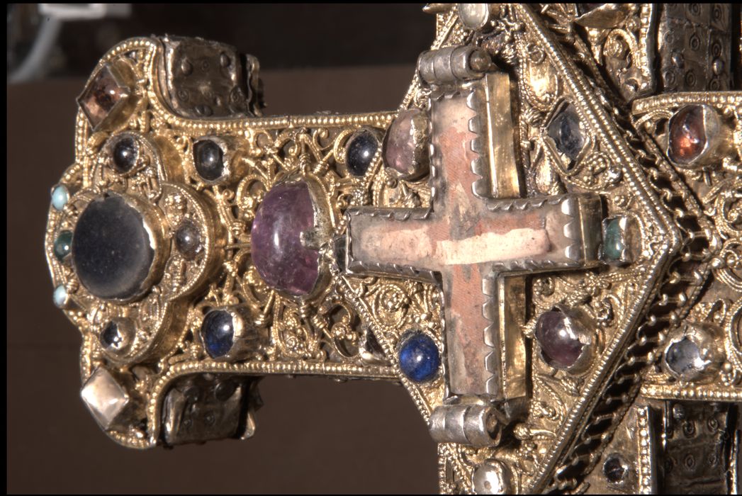 croix-reliquaire, détail