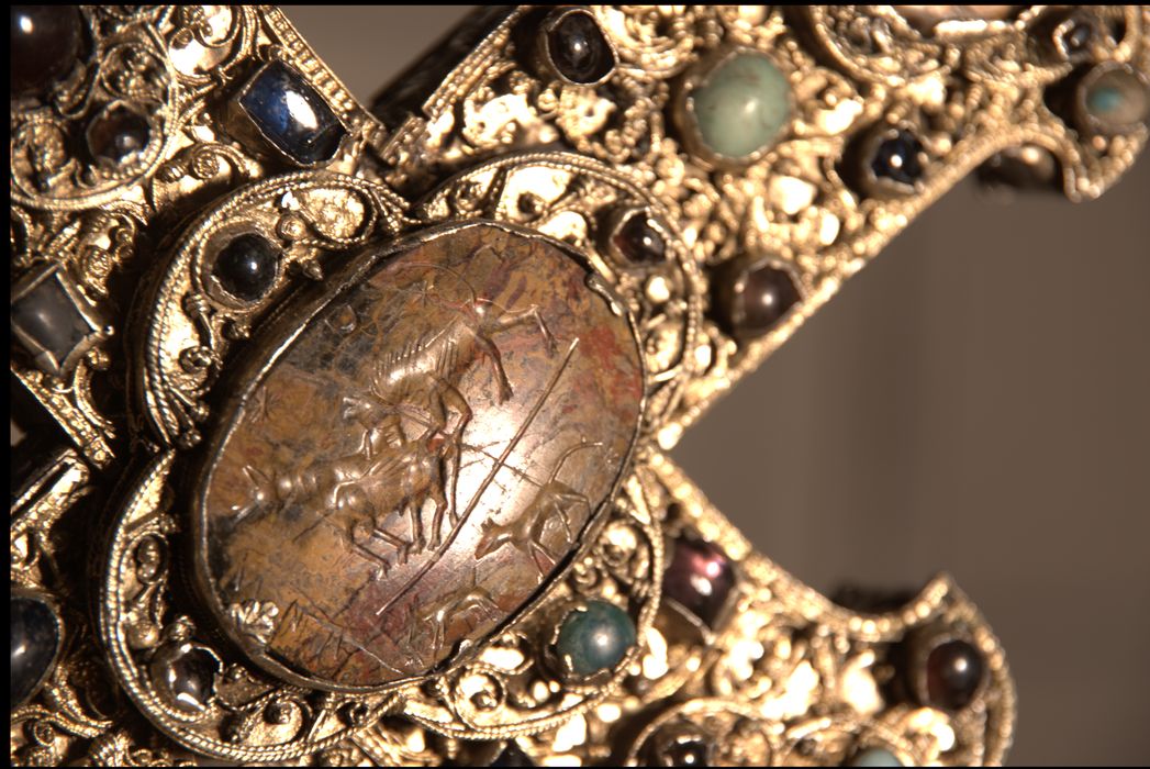 croix-reliquaire, détail