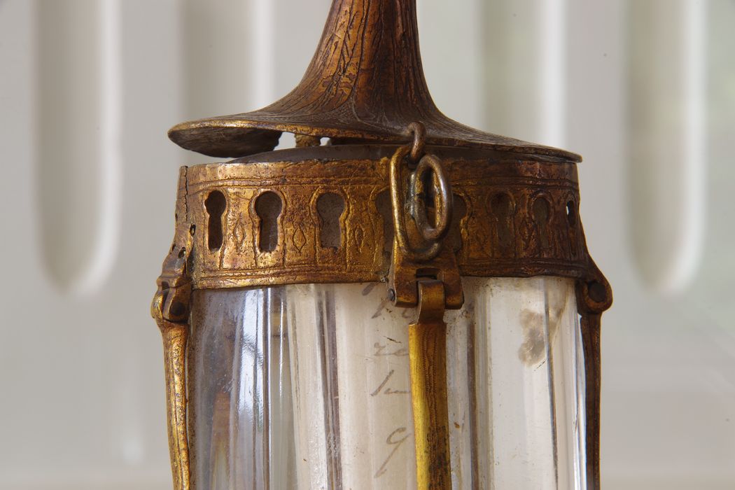 reliquaire-monstrance (reliquaire pédiculé à monstrance cylindrique verticale), détail