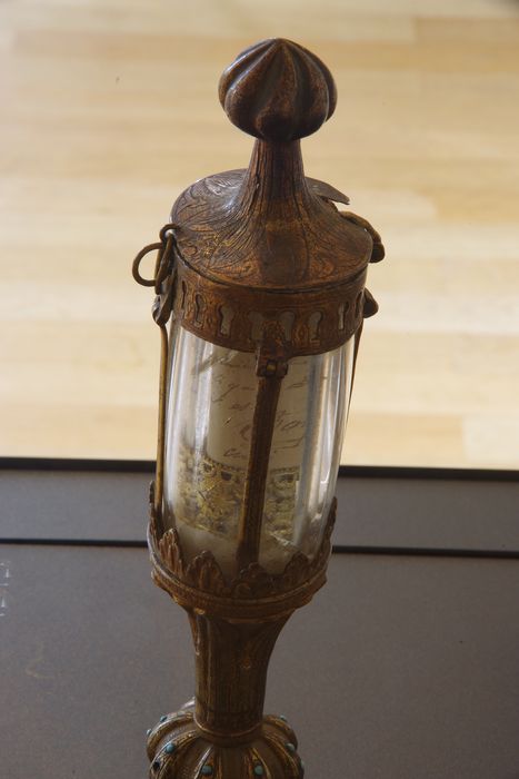 reliquaire-monstrance (reliquaire pédiculé à monstrance cylindrique verticale), détail