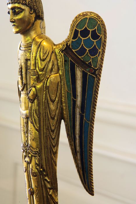 statuette-reliquaire : ange, détail