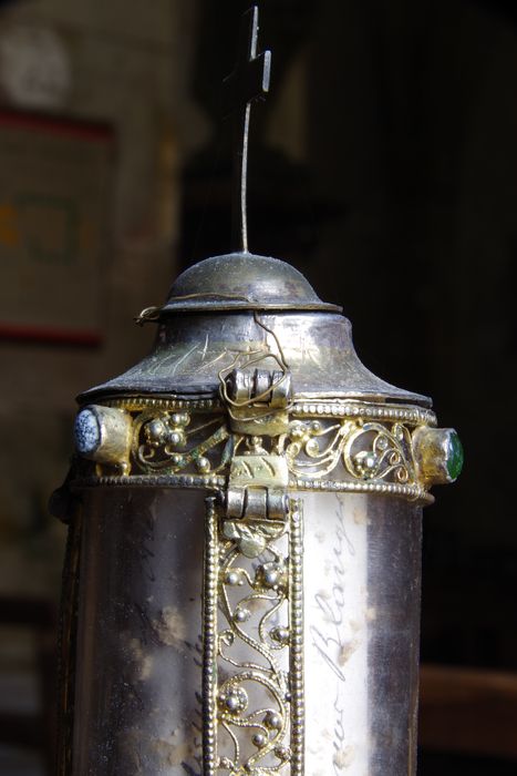 reliquaire-monstrance (reliquaire pédiculé à monstrance cylindrique verticale) de saint Amand et saint Junien, détail