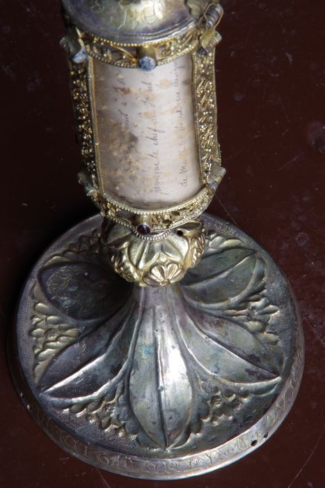 reliquaire-monstrance (reliquaire pédiculé à monstrance cylindrique verticale) de saint Amand et saint Junien, détail