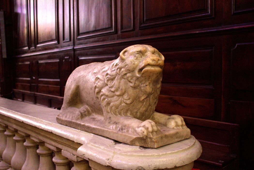 statue : Lion