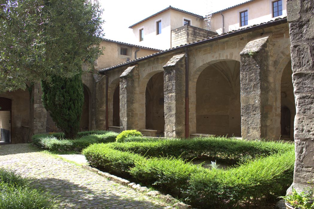 cloître, galerie ouest