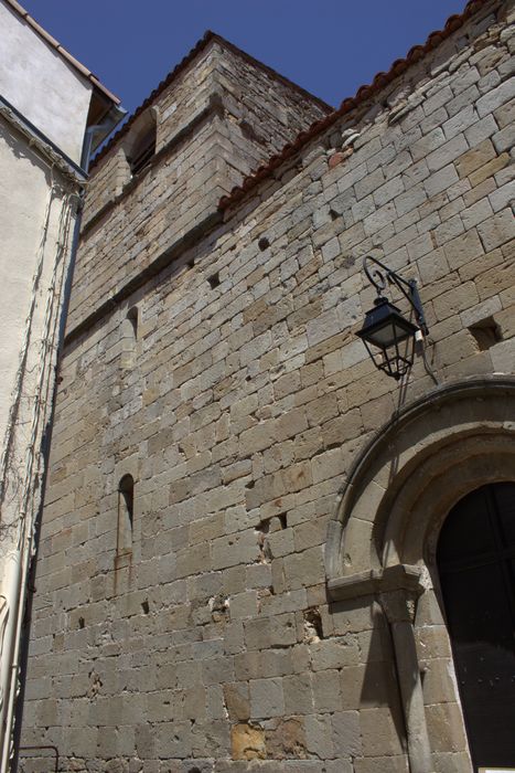 façade latérale sud-ouest, vue partielle