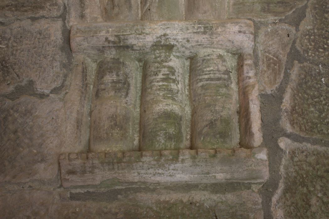 cloître, galerie est, détail décoratif de la salle capitulaire