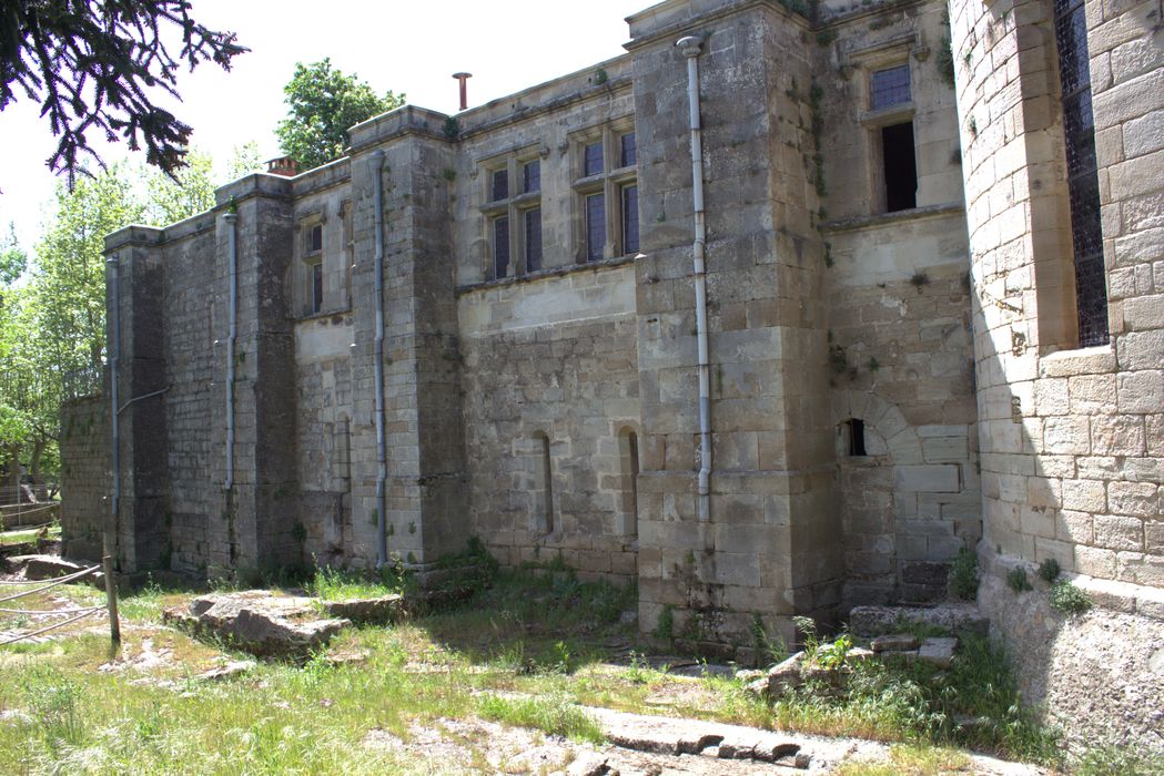 aile est, façade est