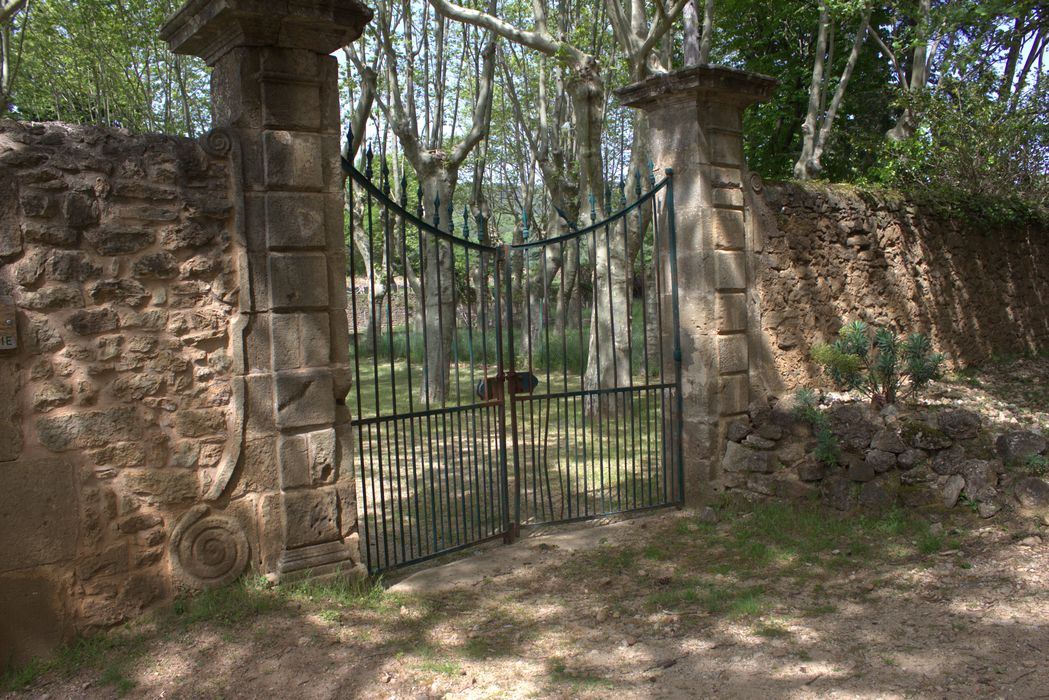 grille d’accès sud