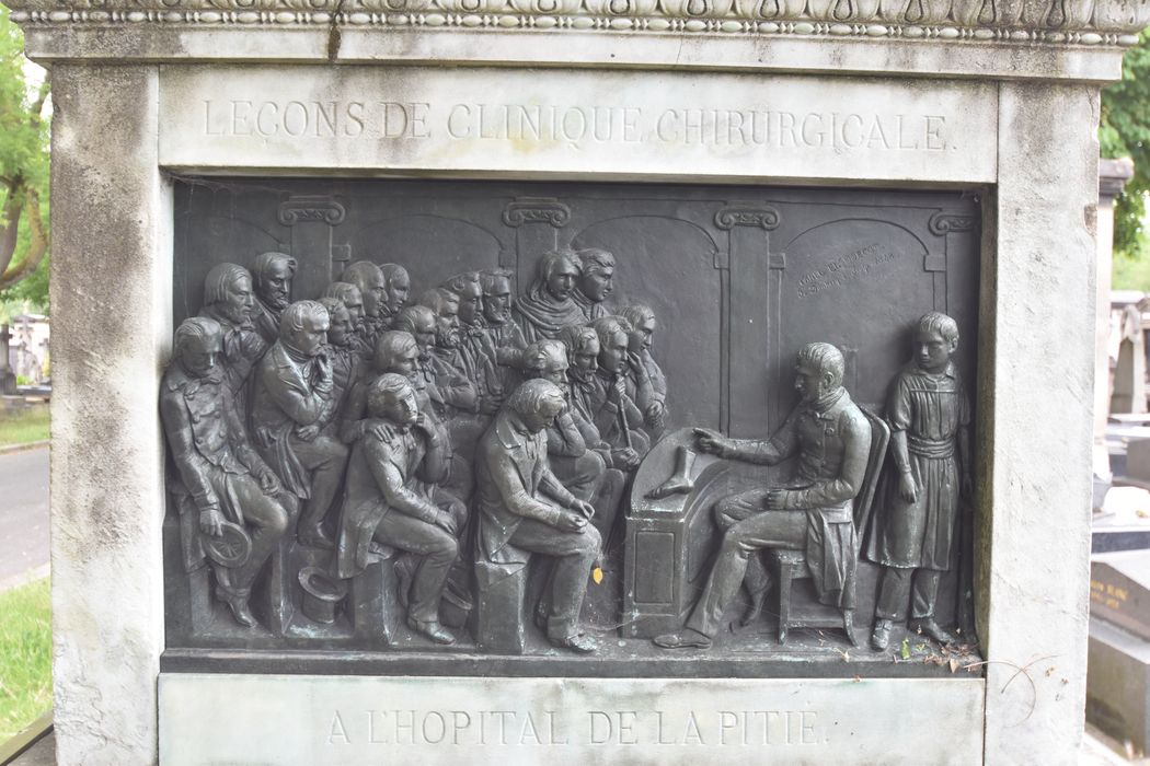 détail d’un haut-relief