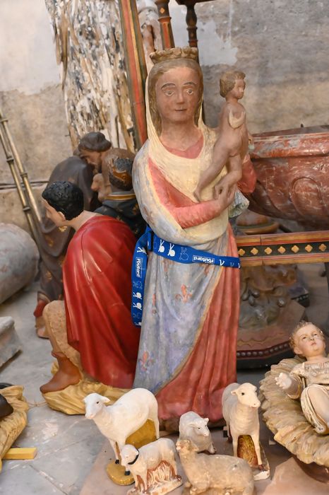 statue : Vierge à l'Enfant