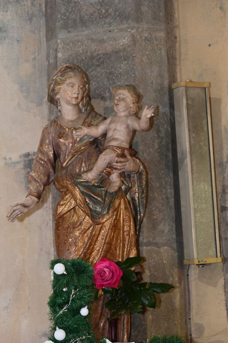 statue : Vierge à l’Enfant