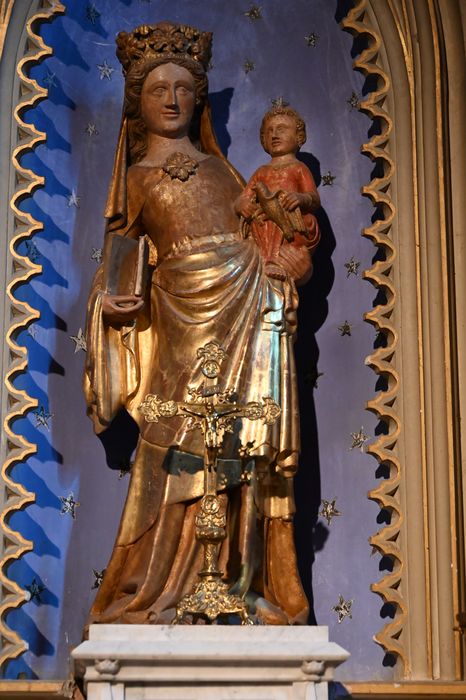 statue : Vierge à l'Enfant