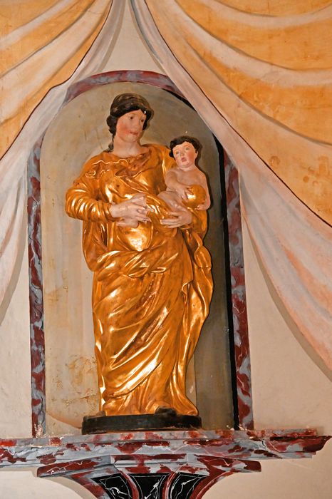 statue : Vierge à l'Enfant (La)