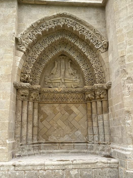 façade ouest, portail factice nord