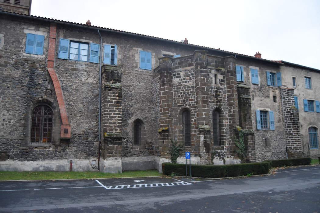 aile est, façade est