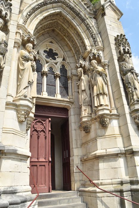 collatéral sud, portail d’accès ouest