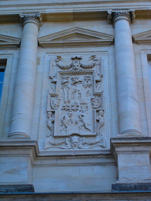façade est, détail décoratif