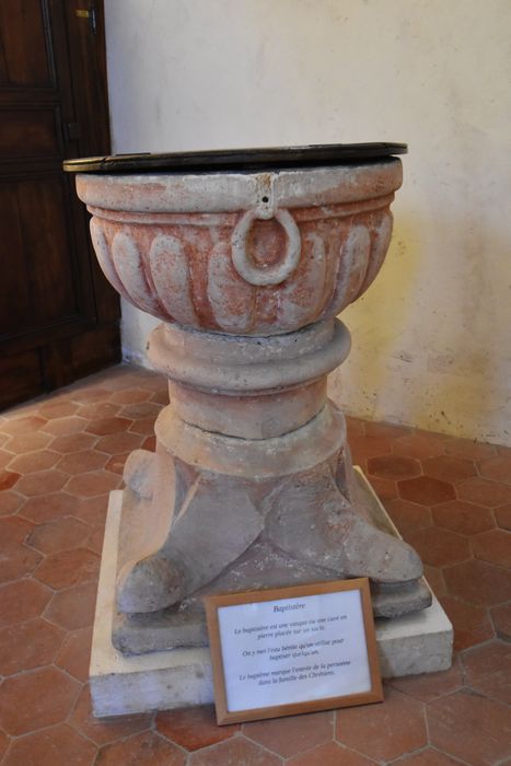 fonts baptismaux