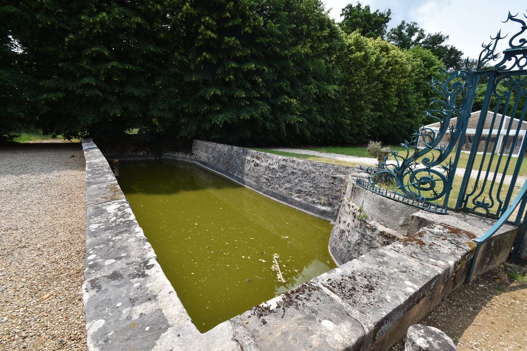 douves ouest, vue partielle