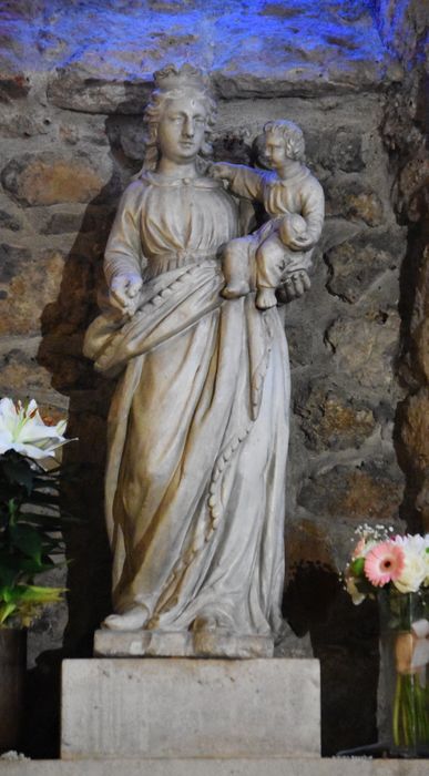 statue : Vierge à l’Enfant