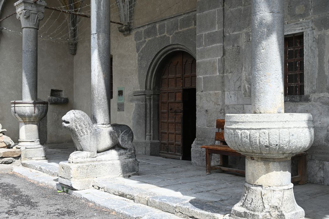 porche d’accès sud-ouest