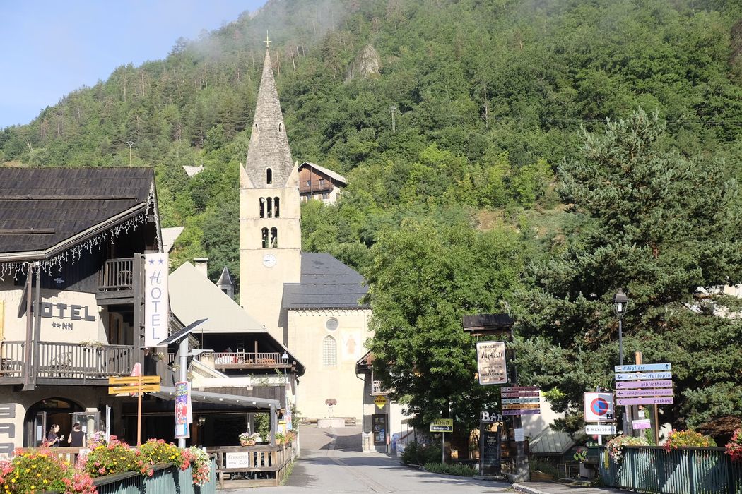 vue partielle de l’église depuis l’Est