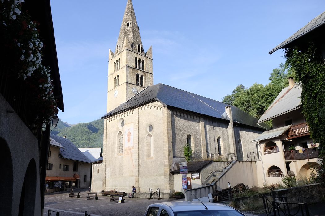 vue partielle de l’église depuis l’Est