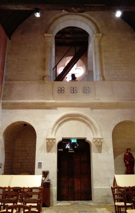 nef, mur ouest