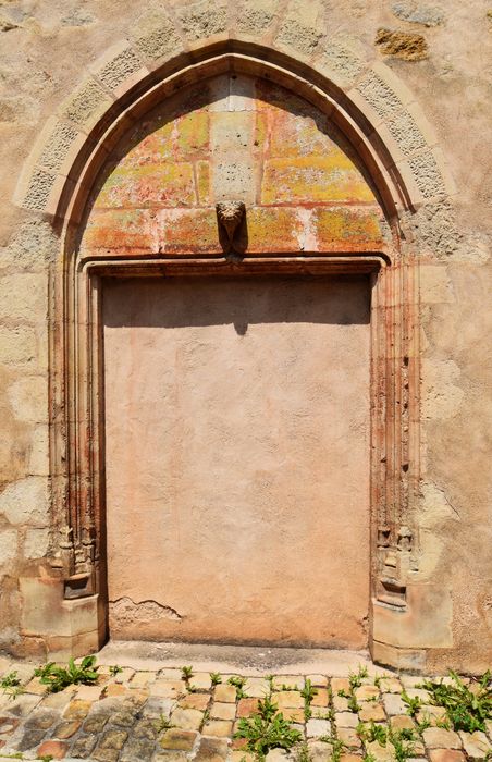 façade latérale sud, ancienne porte d’accès sud sur la rue Peynot