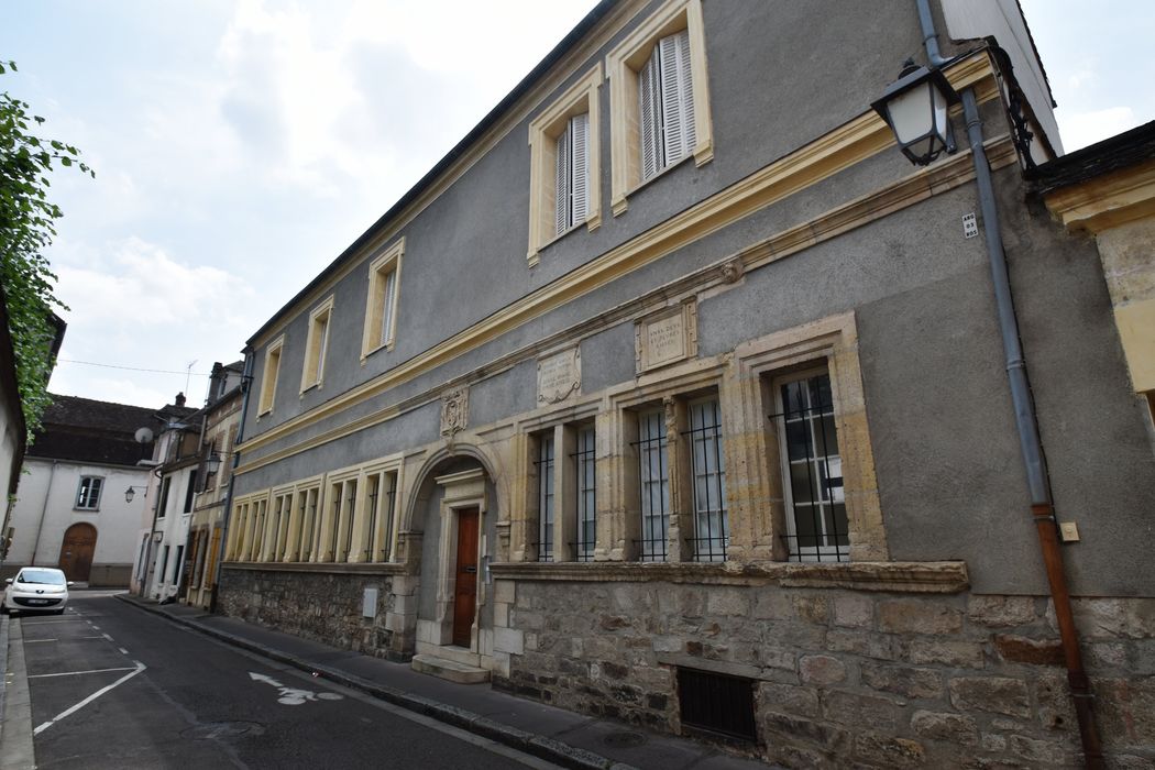 façade sur rue