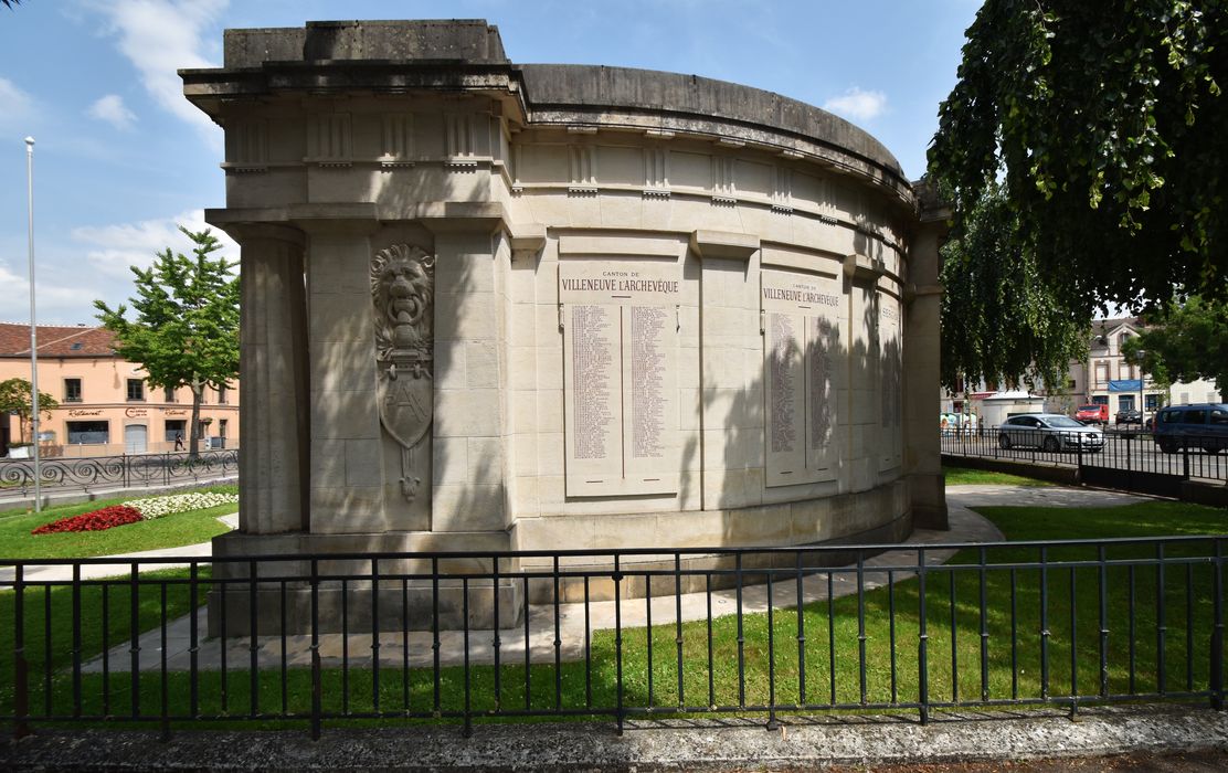 vue générale du monument