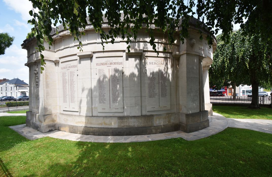 vue générale du monument