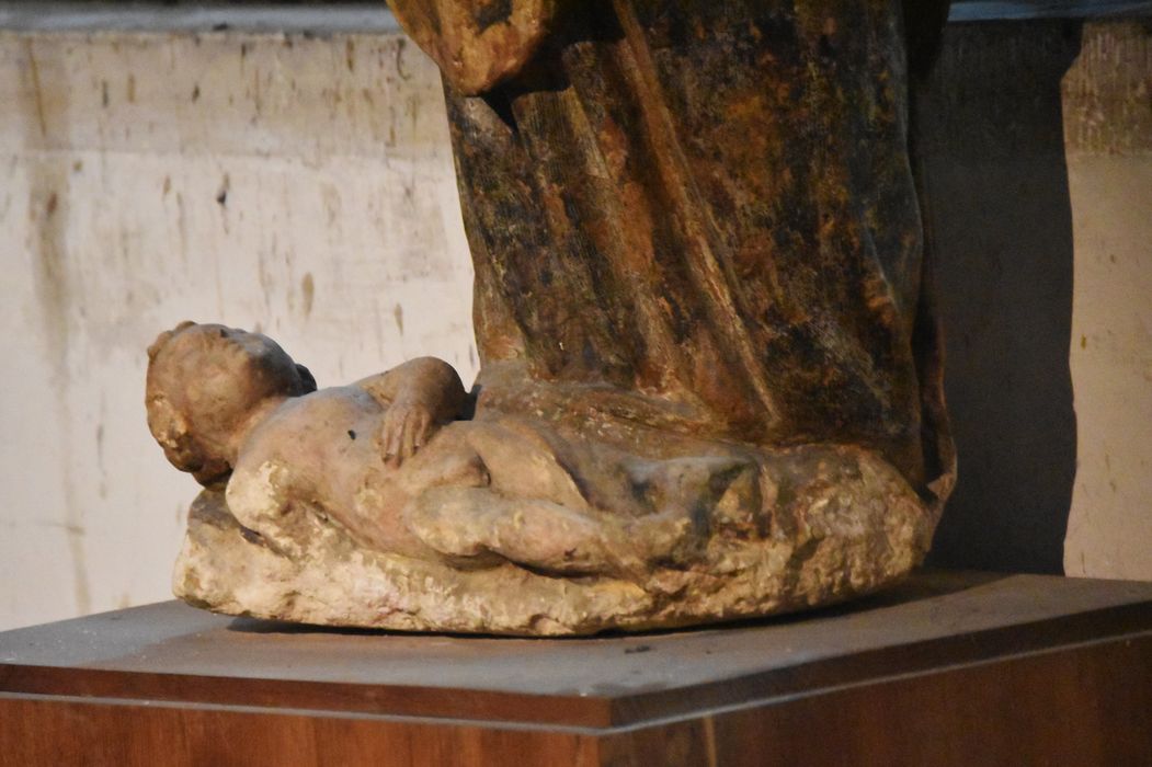 groupe sculpté : Saint Edme et l'Enfant, détail